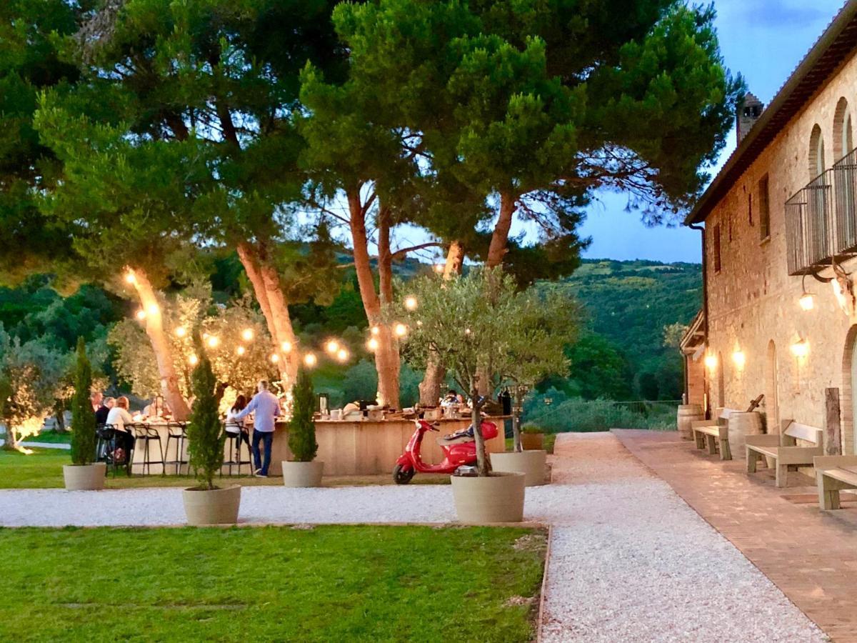 Wine Resort Conti Di San Bonifacio Montemassi Екстериор снимка