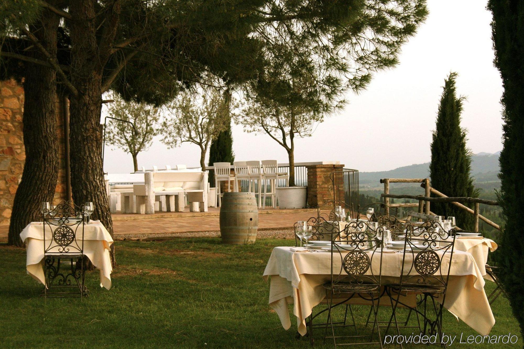 Wine Resort Conti Di San Bonifacio Montemassi Екстериор снимка