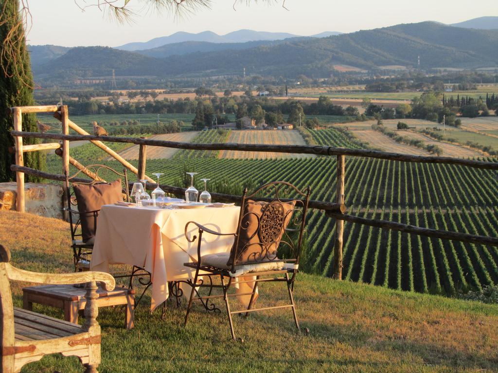 Wine Resort Conti Di San Bonifacio Montemassi Екстериор снимка