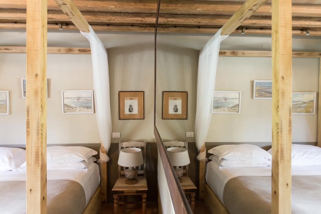 Wine Resort Conti Di San Bonifacio Montemassi Екстериор снимка