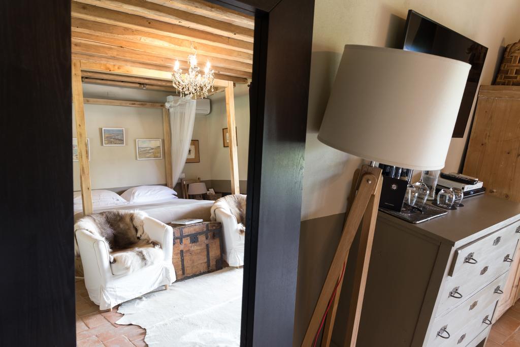 Wine Resort Conti Di San Bonifacio Montemassi Екстериор снимка