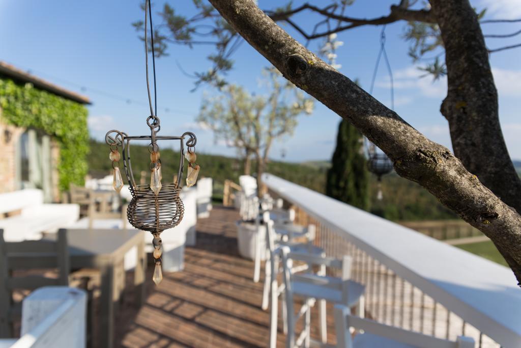 Wine Resort Conti Di San Bonifacio Montemassi Екстериор снимка