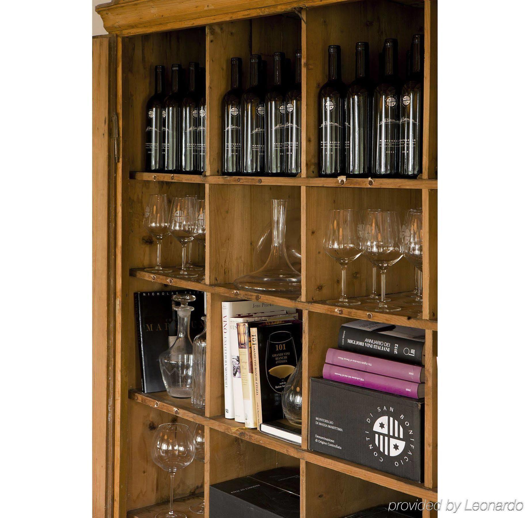 Wine Resort Conti Di San Bonifacio Montemassi Екстериор снимка