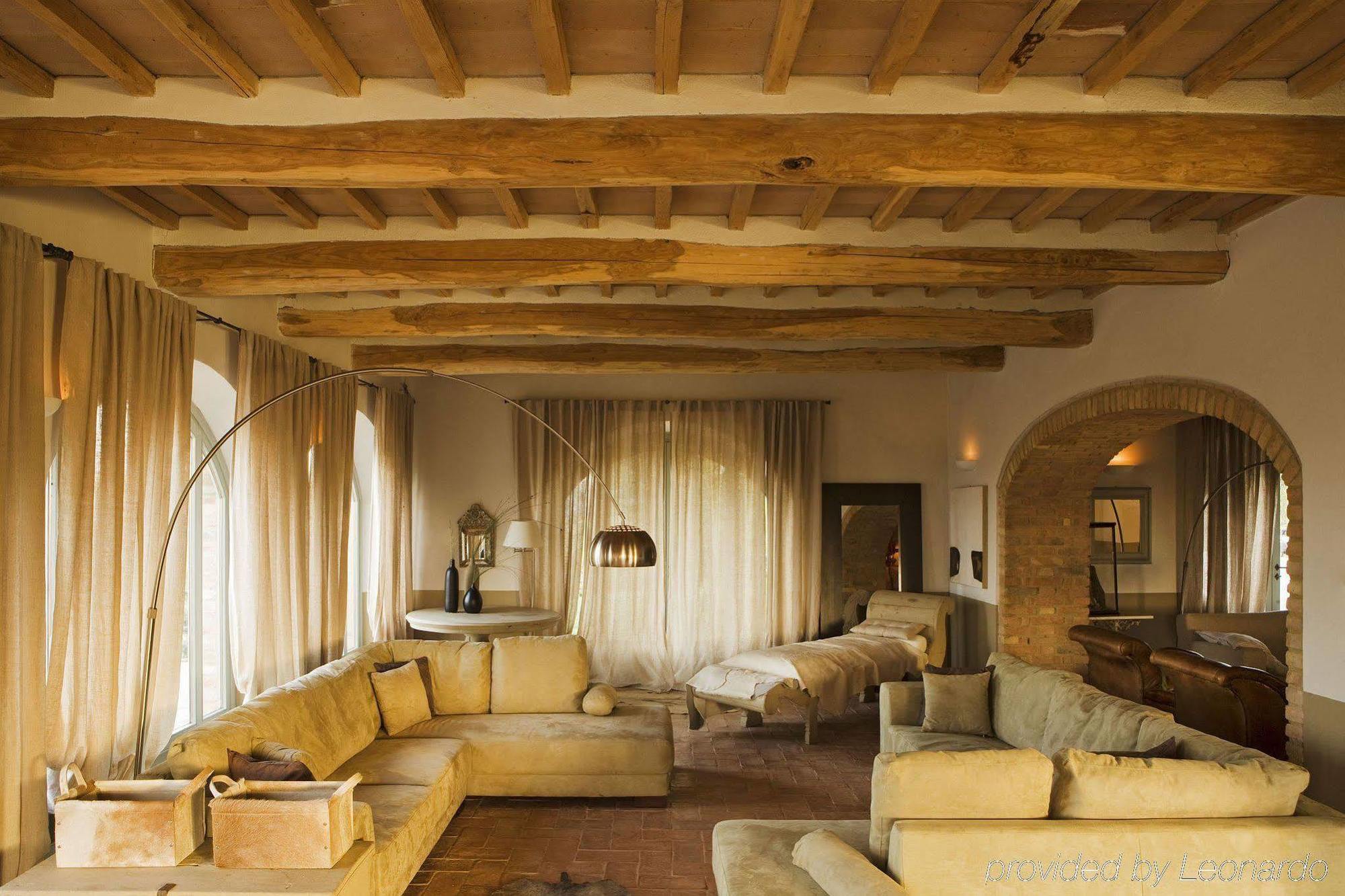 Wine Resort Conti Di San Bonifacio Montemassi Екстериор снимка