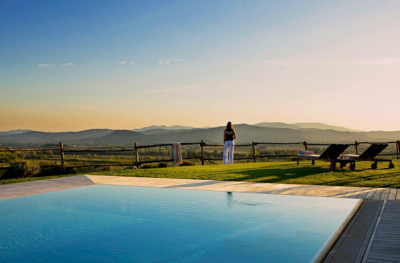 Wine Resort Conti Di San Bonifacio Montemassi Екстериор снимка